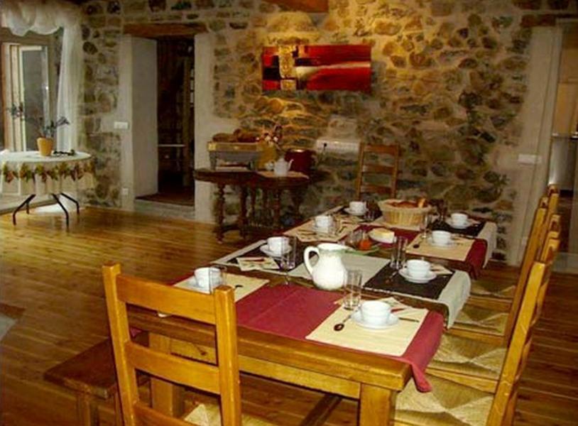 Chambres D'Hotes La Cime Beaujolaise Poule-les-Echarmeaux Luaran gambar